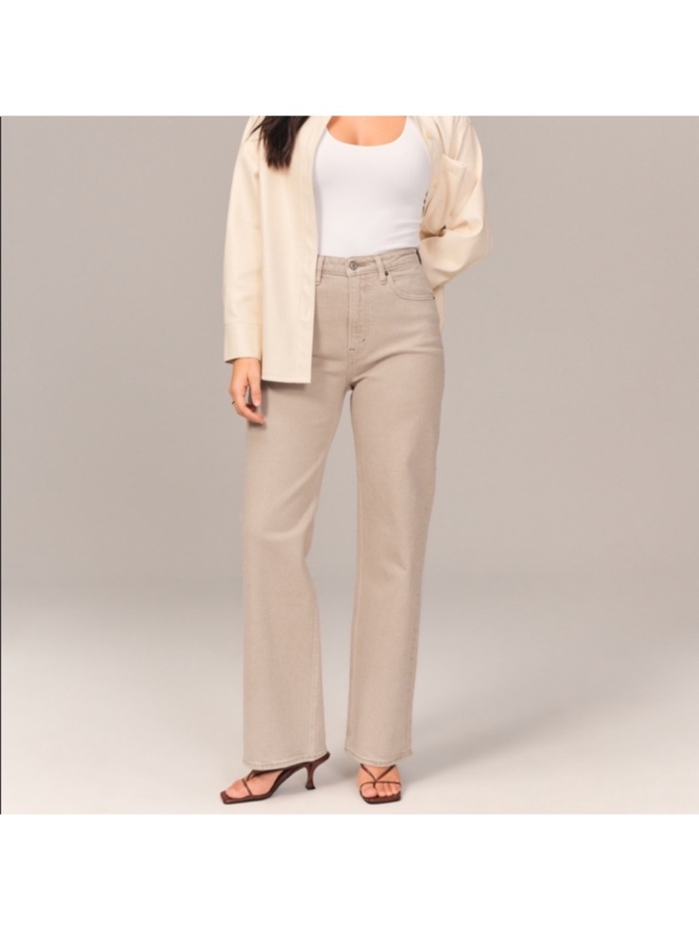 Abercrombie & Fitch Curve Love High-Rise Relaxed Jeans in Oat Short